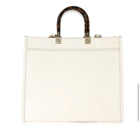 FENDI Sunshine Medium White Leather Shopper - Picture 6 of 16